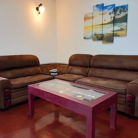 Mutu Villa ديكويلاّ تين المظهر الخارجي الصورة