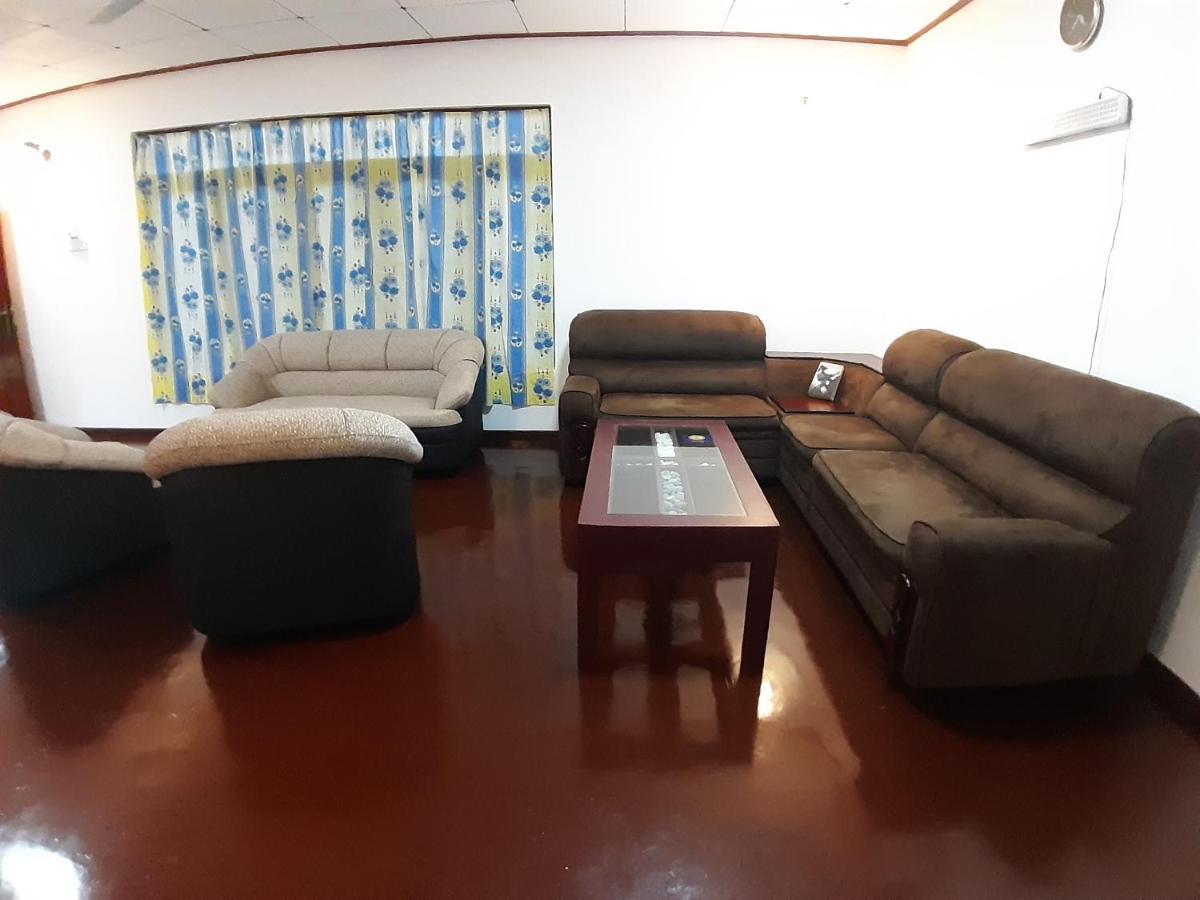 Mutu Villa ديكويلاّ تين المظهر الخارجي الصورة