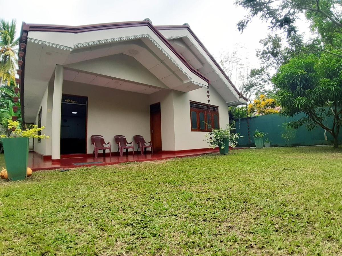 Mutu Villa ديكويلاّ تين المظهر الخارجي الصورة
