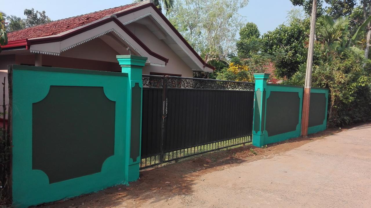 Mutu Villa ديكويلاّ تين المظهر الخارجي الصورة